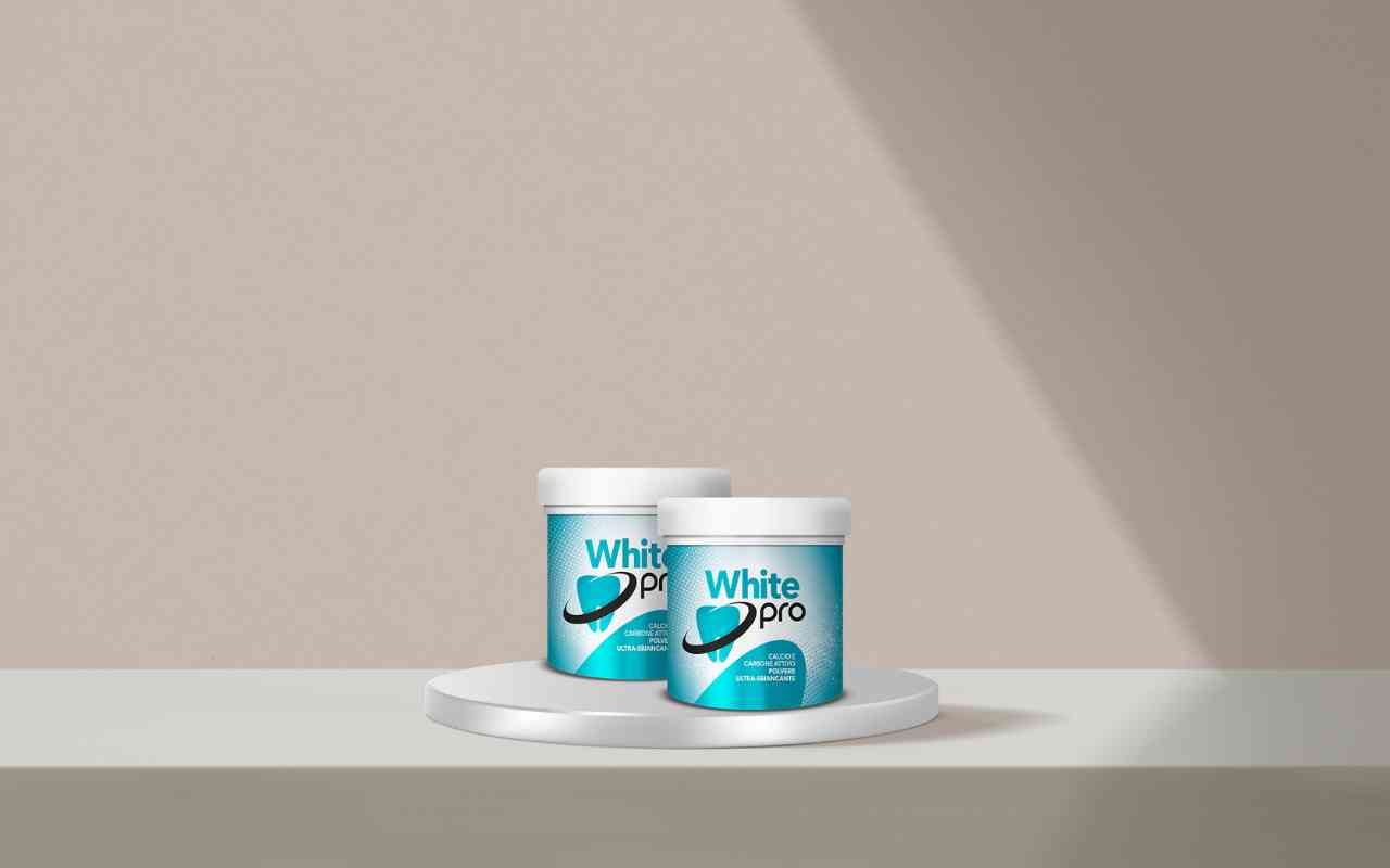 Scopri come avere denti bianchi a casa in sicurezza con White Pro